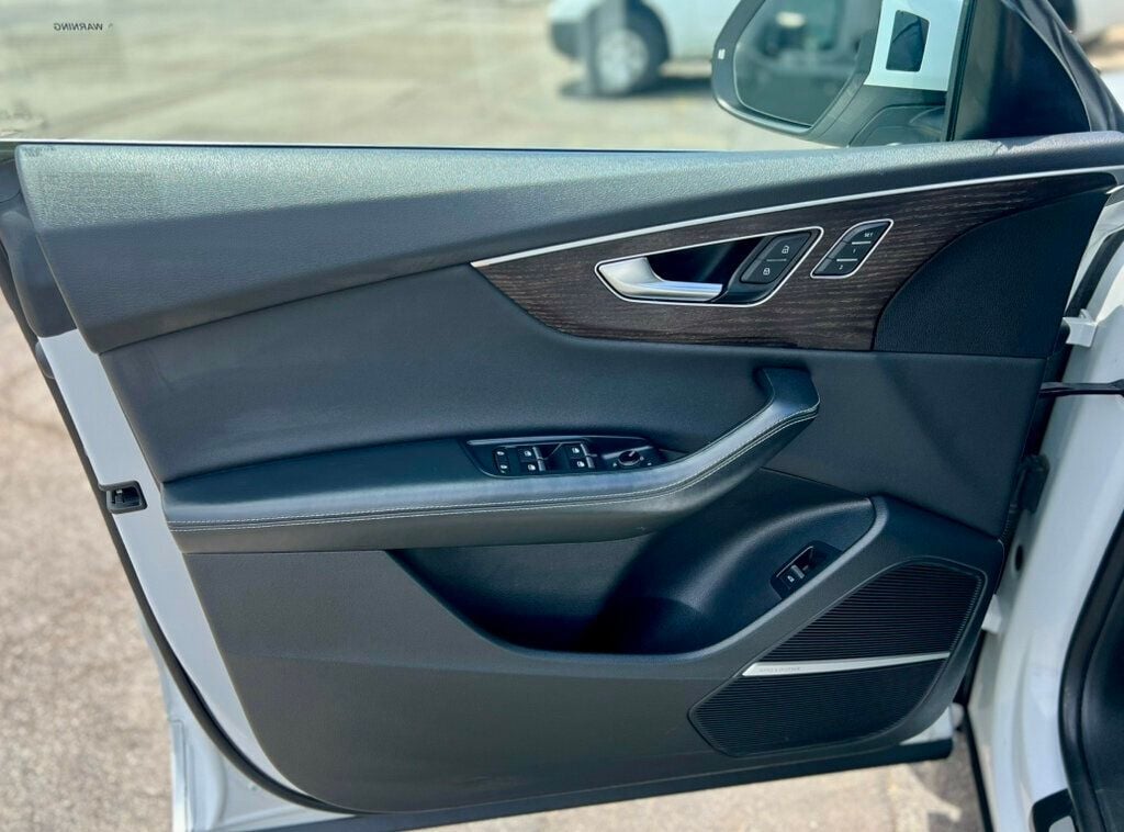2022 Audi Q8 Prestige 55 TFSI quattro - 23031994 - 12
