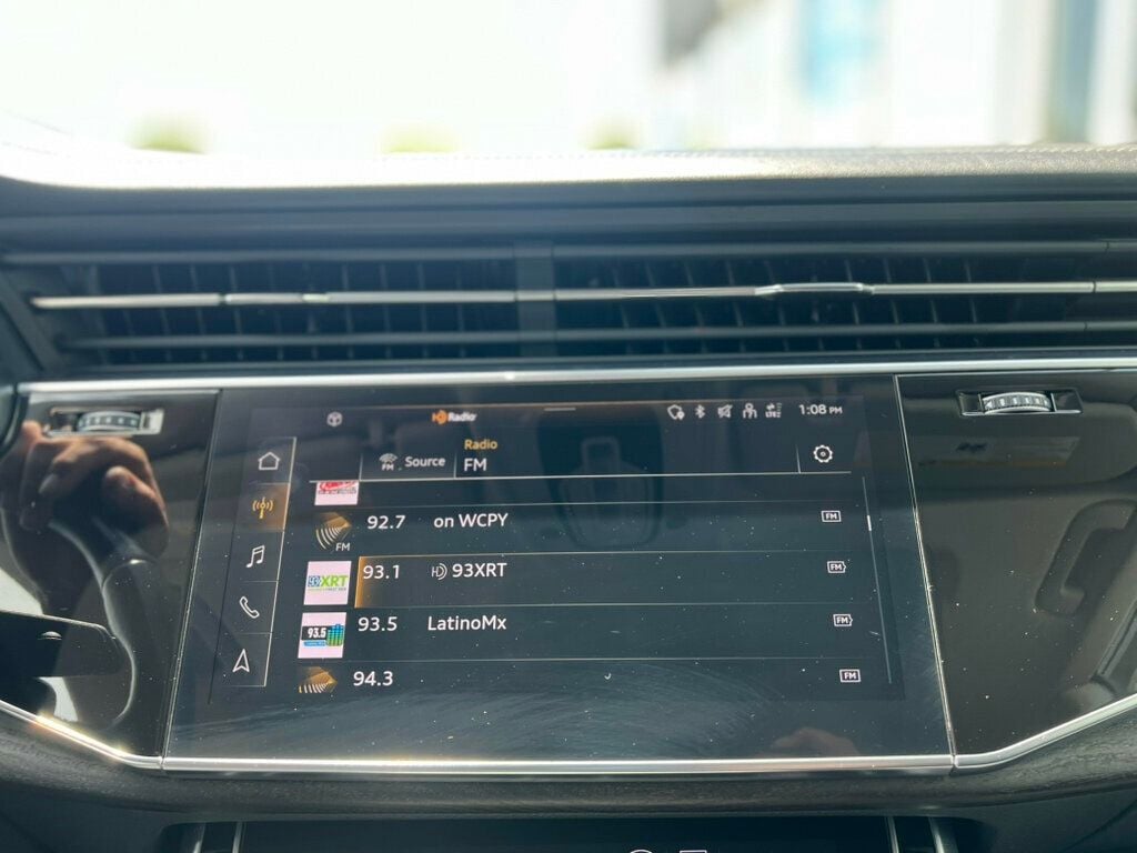 2022 Audi Q8 Prestige 55 TFSI quattro - 23031994 - 22