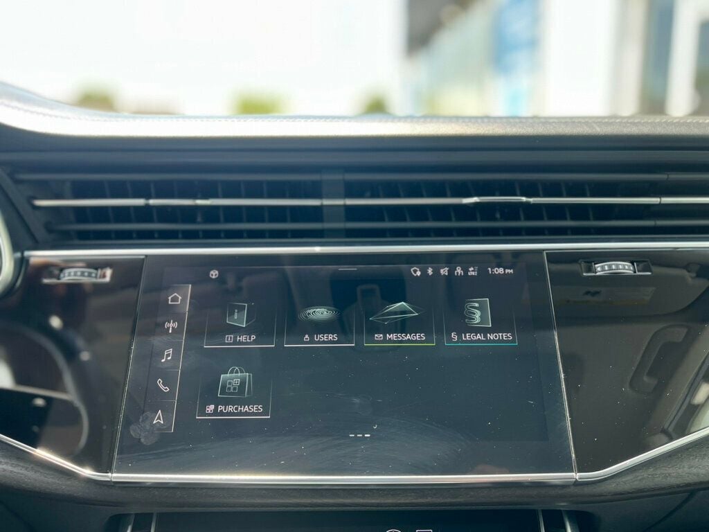 2022 Audi Q8 Prestige 55 TFSI quattro - 23031994 - 25