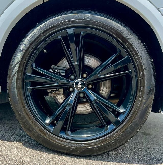 2022 Audi Q8 Prestige 55 TFSI quattro - 23031994 - 29