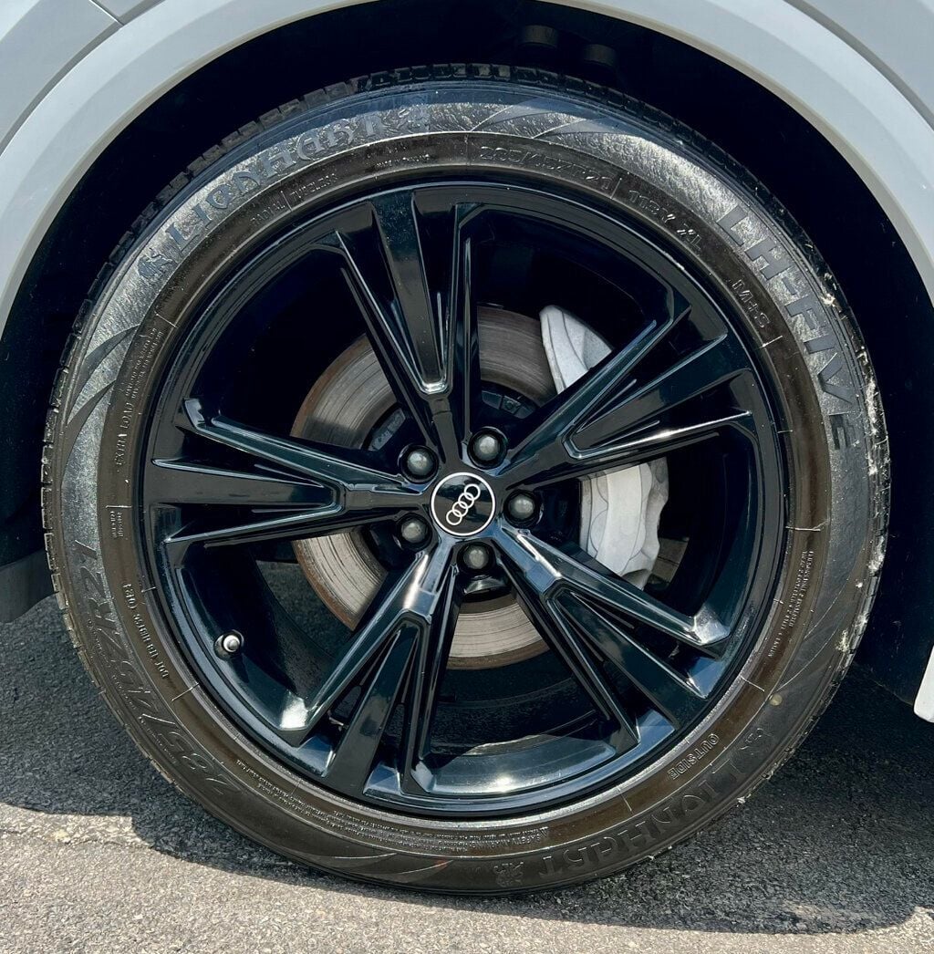 2022 Audi Q8 Prestige 55 TFSI quattro - 23031994 - 30