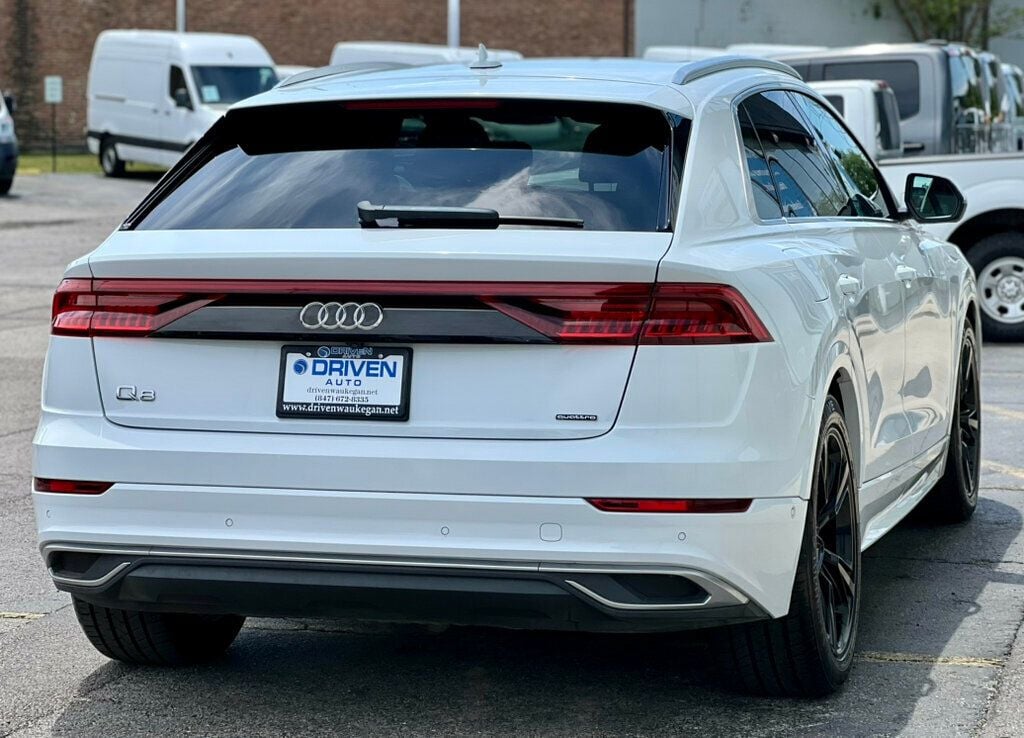 2022 Audi Q8 Prestige 55 TFSI quattro - 23031994 - 4