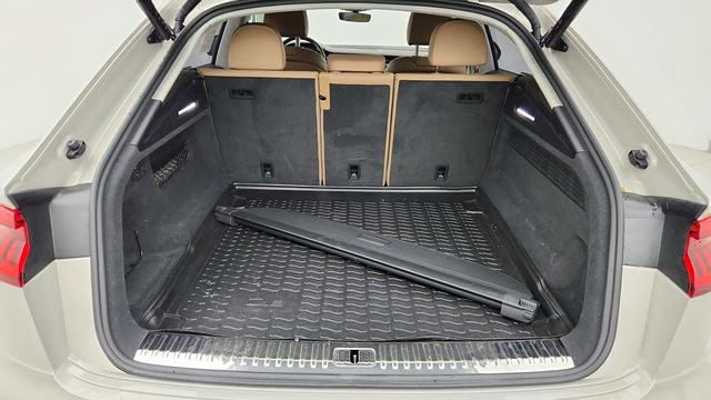 2022 Audi Q8 Prestige 55 TFSI quattro - 22945313 - 19