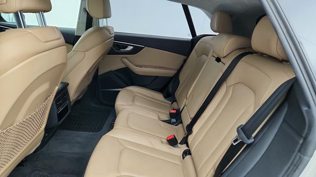 2022 Audi Q8 Prestige 55 TFSI quattro w/ Luxury, S line+ & S line Style Pkgs - 22945313 - 18