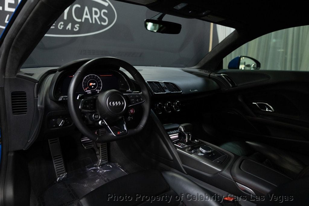 2022 Audi R8 Coupe V10 Performance RWD photo 2