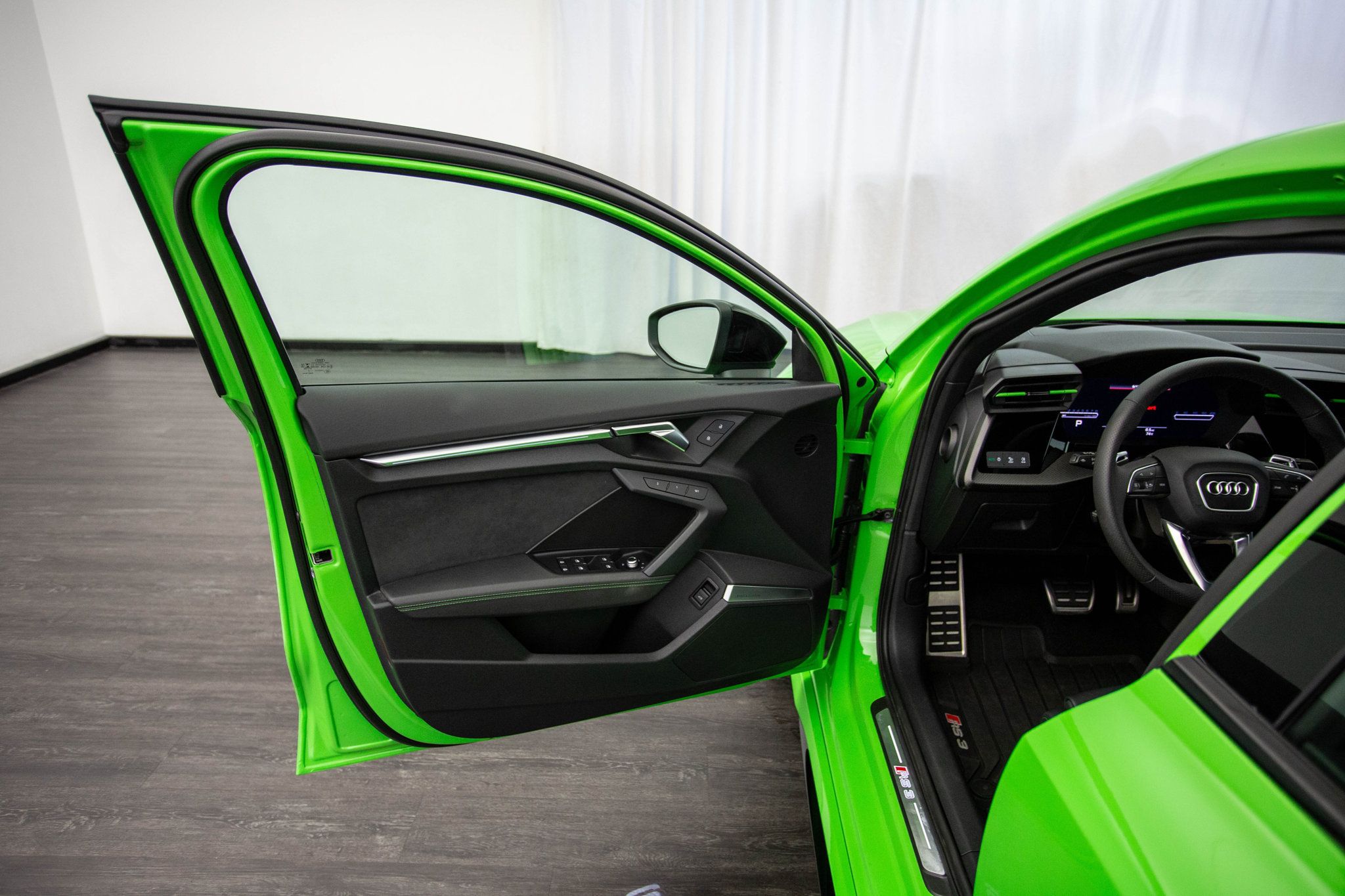 2022 Audi RS 3 Base photo 17