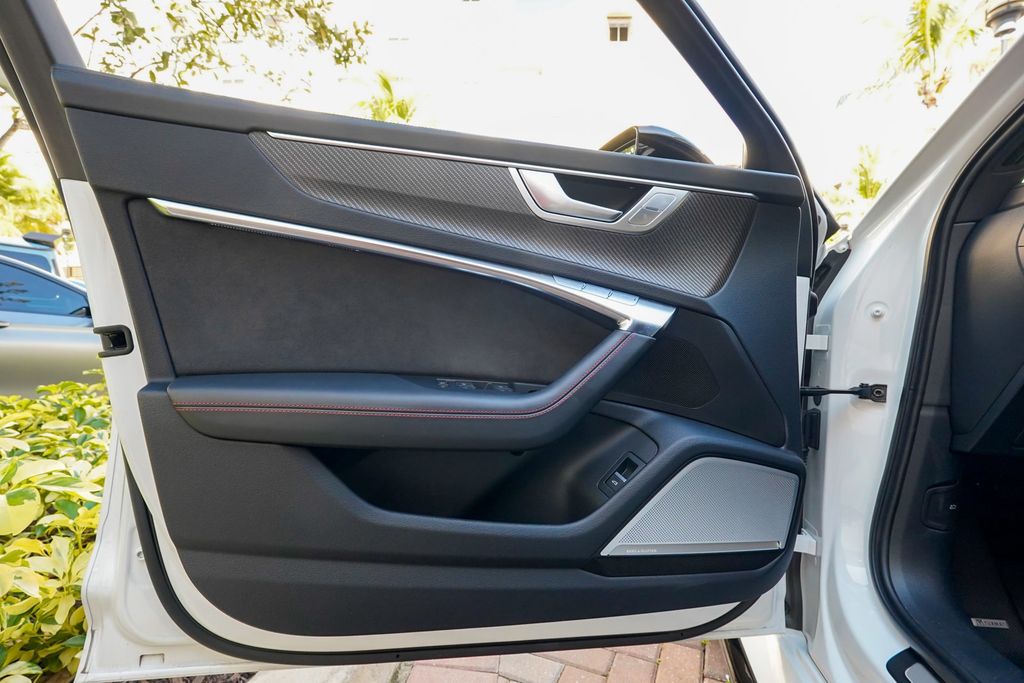 2022 Audi RS 6 Avant 4.0 TFSI quattro - 22975102 - 56