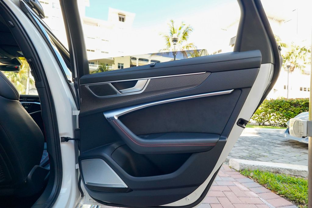 2022 Audi RS 6 Avant 4.0 TFSI quattro - 22975102 - 90