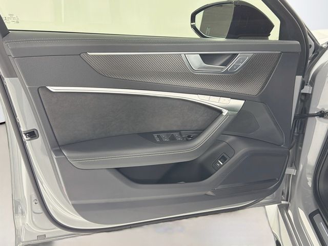 2022 Audi RS 6 Avant 4.0 TFSI quattro - 23055765 - 17
