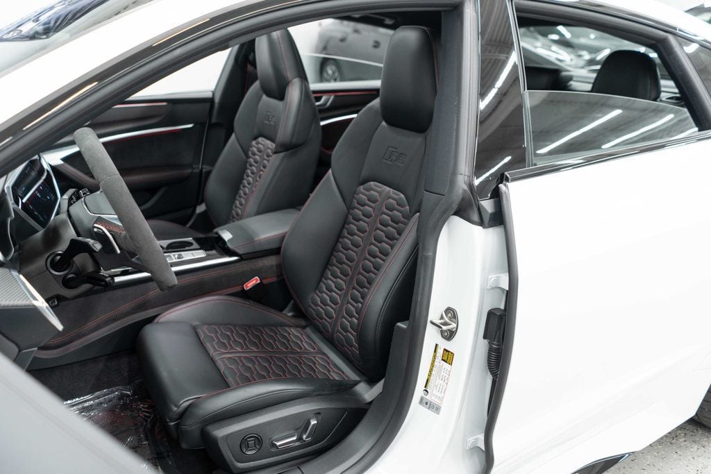 Audi RS 7 photo 11