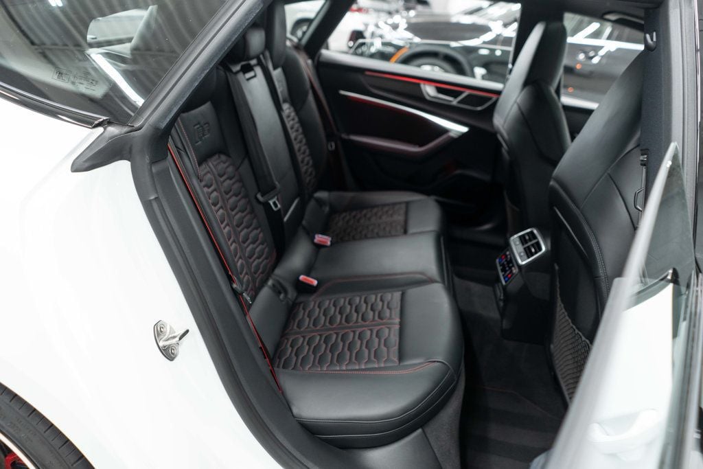 Audi RS 7 photo 14