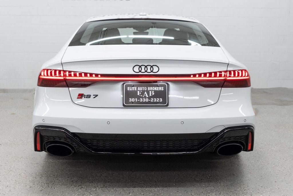 Audi RS 7 photo 4