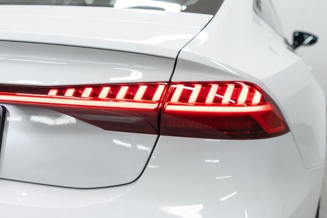 2022 Audi RS 7 4.0 TFSI quattro - 23083311 - 56