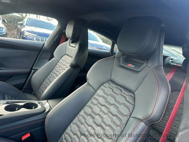 2022 Audi RS e-tron GT quattro - 22957394 - 10
