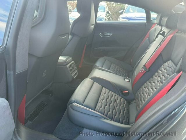 2022 Audi RS e-tron GT quattro - 22957394 - 18