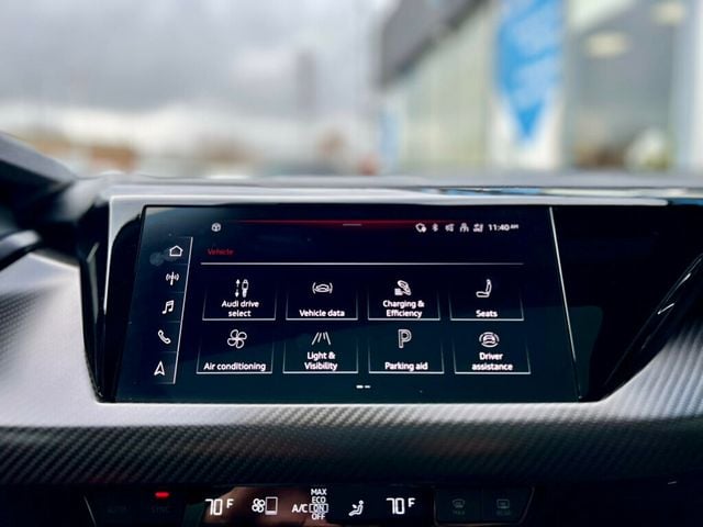 2022 Audi RS e-tron GT quattro - 22948405 - 27