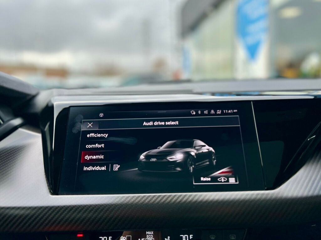 2022 Audi RS e-tron GT quattro - 22948405 - 31