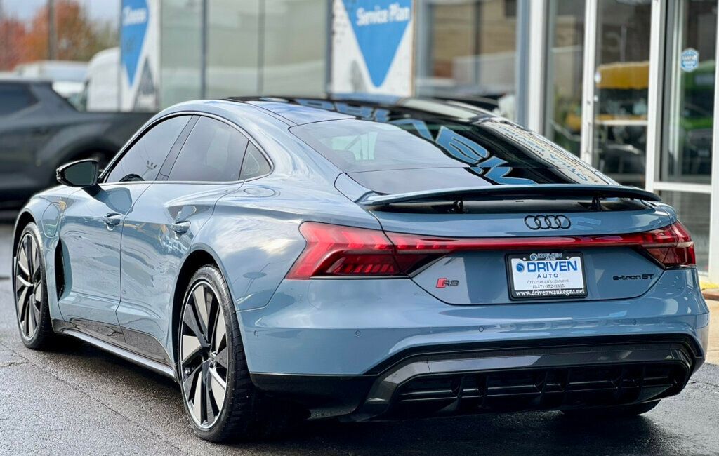 2022 Audi RS e-tron GT quattro - 22948405 - 39