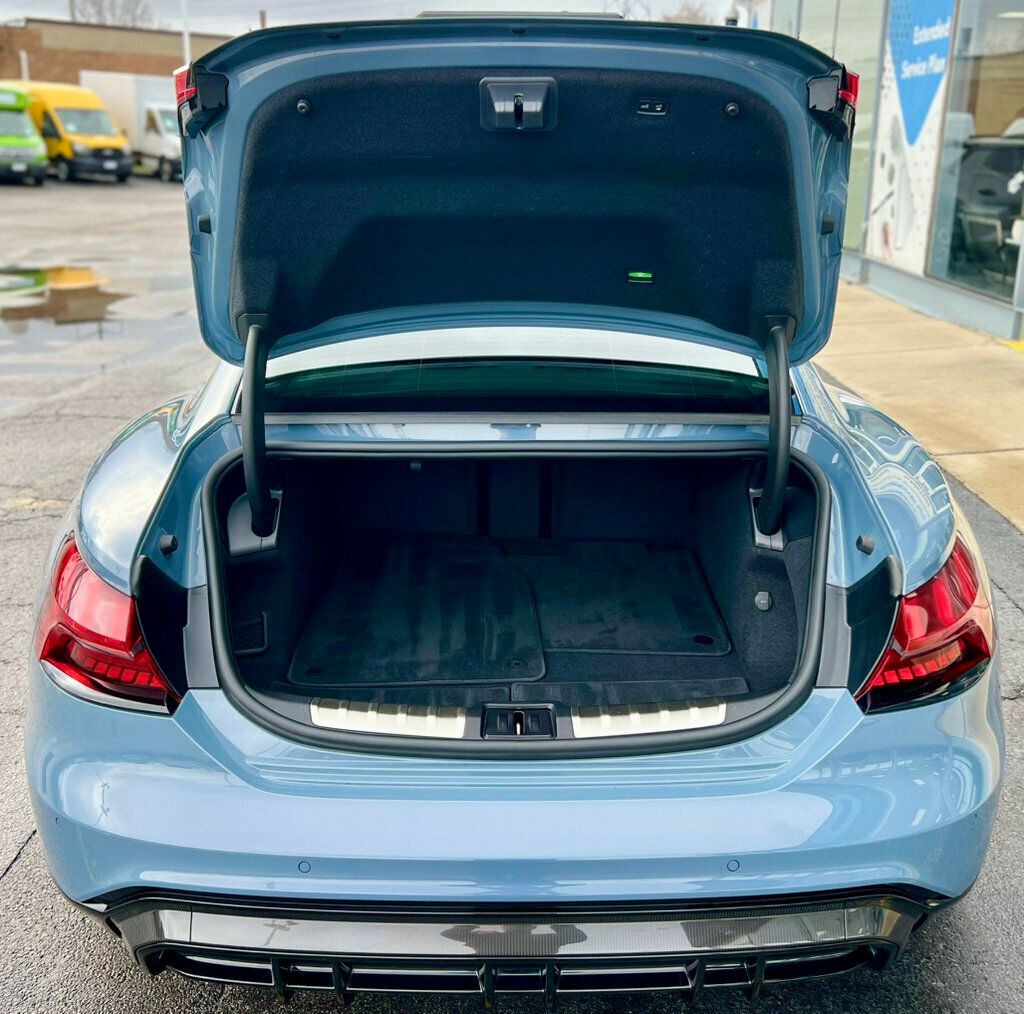 2022 Audi RS e-tron GT quattro - 22948405 - 8