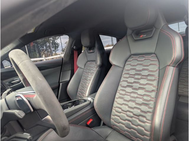 2022 Audi RS e-tron GT quattro - 22933343 - 14