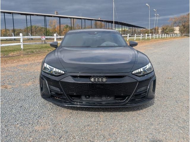 2022 Audi RS e-tron GT quattro - 22933343 - 1
