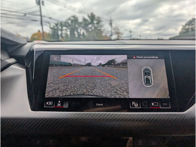 2022 Audi RS e-tron GT quattro - 22933343 - 21