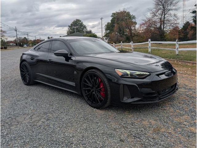 2022 Audi RS e-tron GT quattro - 22933343 - 2