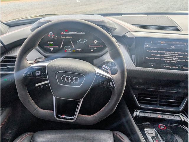 2022 Audi RS e-tron GT quattro - 22933343 - 29