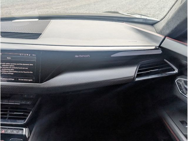 2022 Audi RS e-tron GT quattro - 22933343 - 30