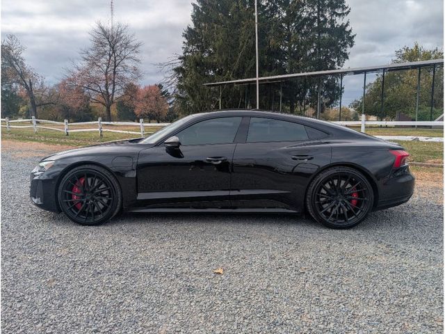 2022 Audi RS e-tron GT quattro - 22933343 - 3