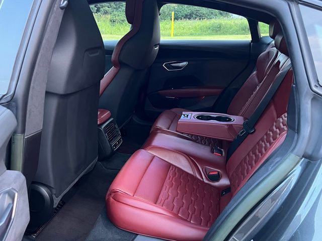 2022 Audi RS e-tron GT quattro - 23054602 - 14
