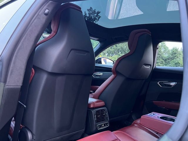 2022 Audi RS e-tron GT quattro - 23054602 - 15