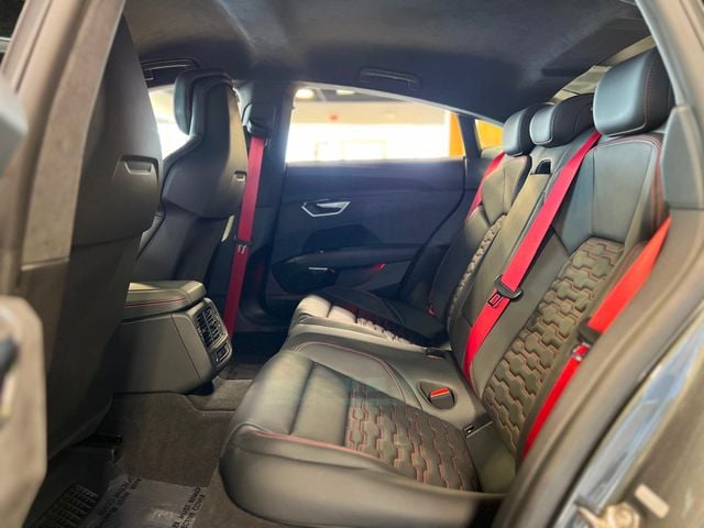 2022 Audi RS e-tron GT quattro - 22834239 - 9