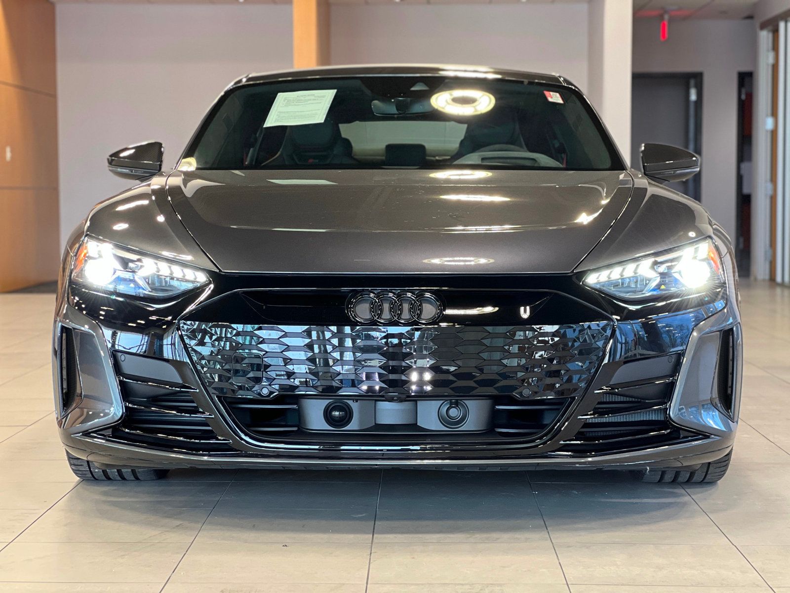 2022 Audi RS e-tron GT Base photo 2