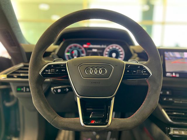 2022 Audi RS e-tron GT quattro - 22834239 - 19