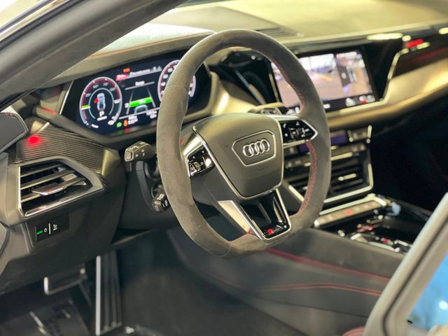 2022 Audi RS e-tron GT quattro - 22834239 - 20