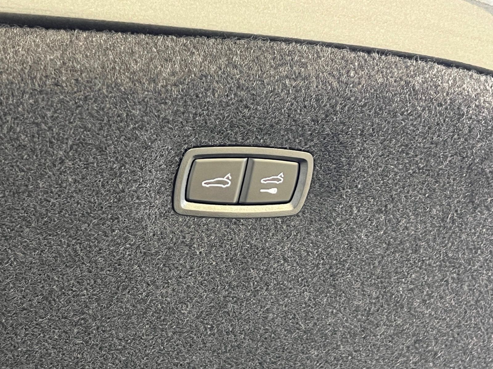 2022 Audi RS e-tron GT Base photo 33