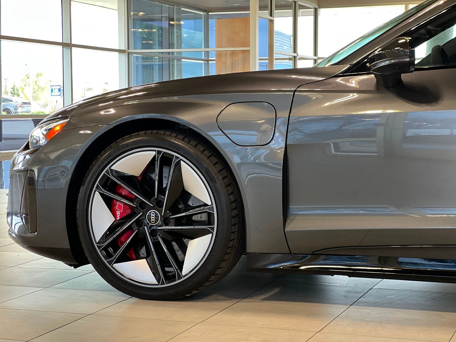 2022 Audi RS e-tron GT Base photo 36