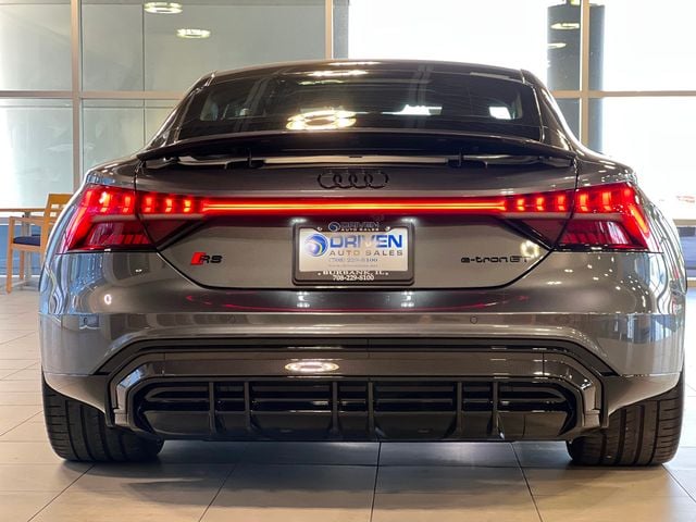 2022 Audi RS e-tron GT quattro - 22834239 - 4