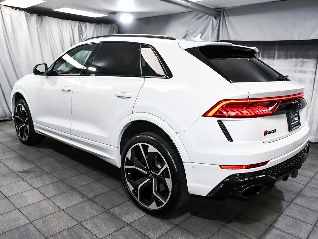 2022 Audi RS Q8 photo 4