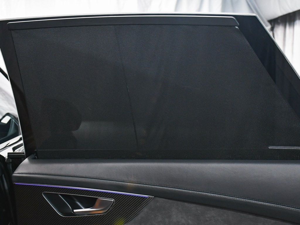 2022 Audi RS Q8 photo 14