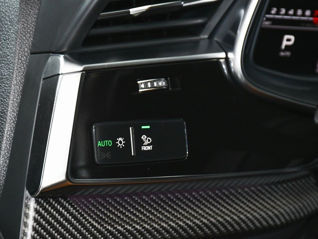 2022 Audi RS Q8 photo 22