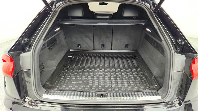 2022 Audi RS Q8 4.0 TFSI quattro with Black Optic, Luxury and Executive Packages - 22974271 - 19