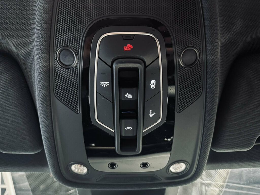 2022 Audi RS Q8 BlackOpticsPkg/CarbonOpticsPkg/Bang&Olufsen/Htd&CldSeats - 23057908 - 17