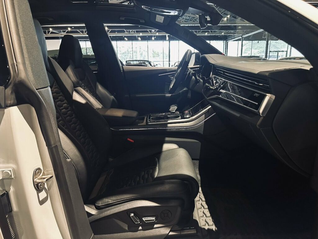 2022 Audi RS Q8 BlackOpticsPkg/CarbonOpticsPkg/Bang&Olufsen/Htd&CldSeats - 23057908 - 26