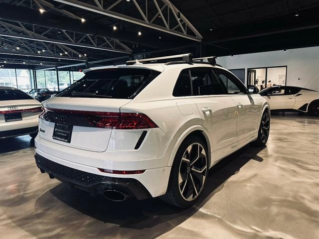 2022 Audi RS Q8 BlackOpticsPkg/CarbonOpticsPkg/Bang&Olufsen/Htd&CldSeats - 23057908 - 4
