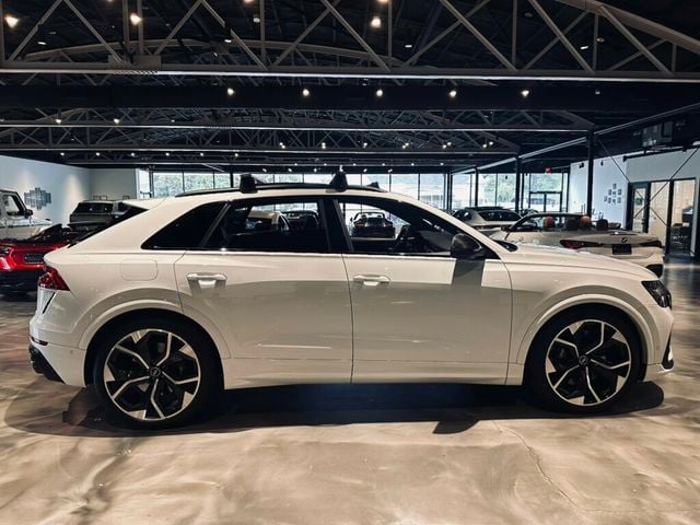 2022 Audi RS Q8 BlackOpticsPkg/CarbonOpticsPkg/Bang&Olufsen/Htd&CldSeats - 23057908 - 5