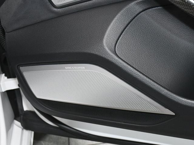 2022 Audi S8 4.0T - 22984599 - 25