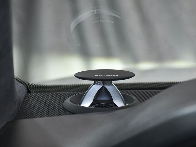 2022 Audi S8 4.0T - 22984599 - 44