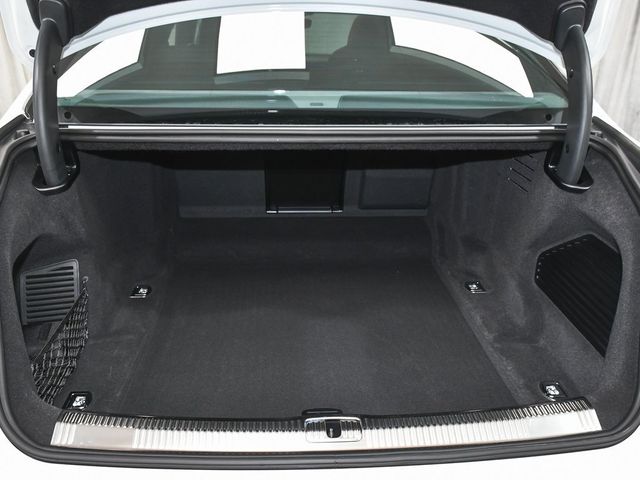 2022 Audi S8 4.0T - 22984599 - 83